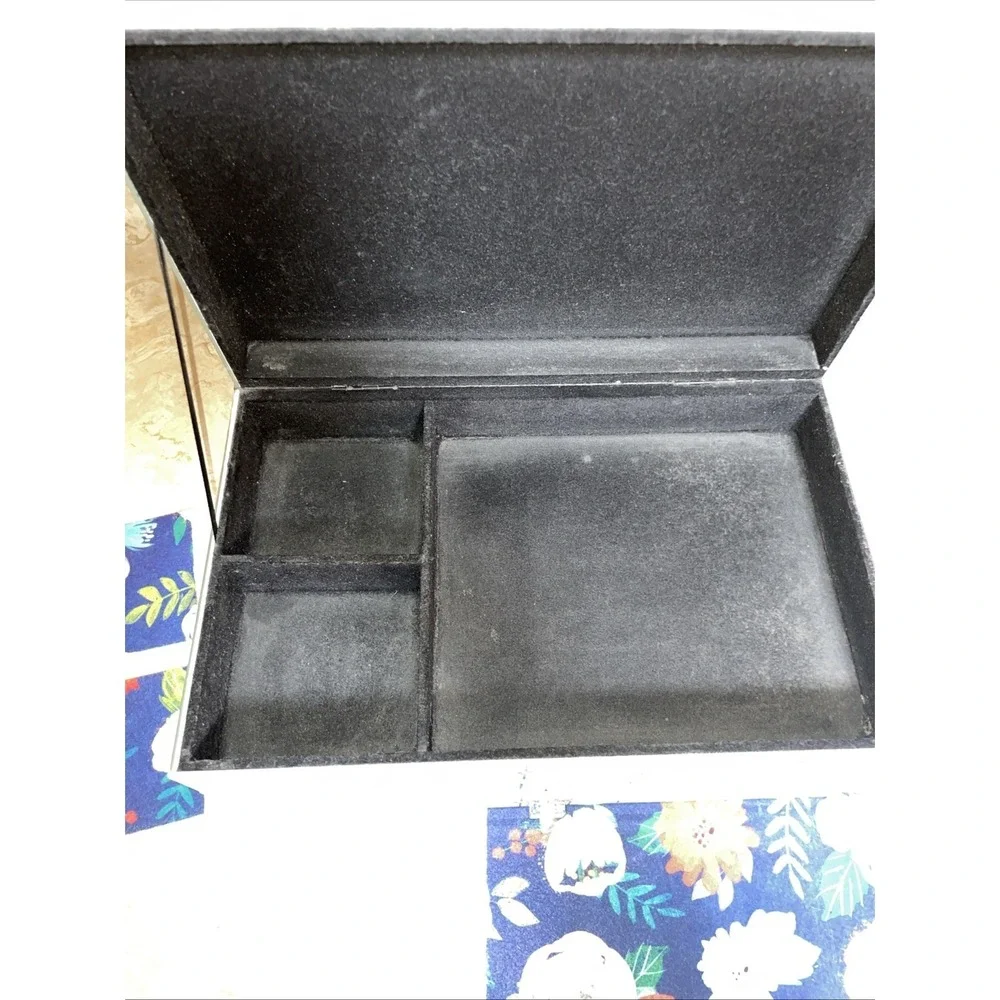 case-mate this jewelry